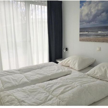 Knus Chalet Heidebloem Putten Kültér fotó